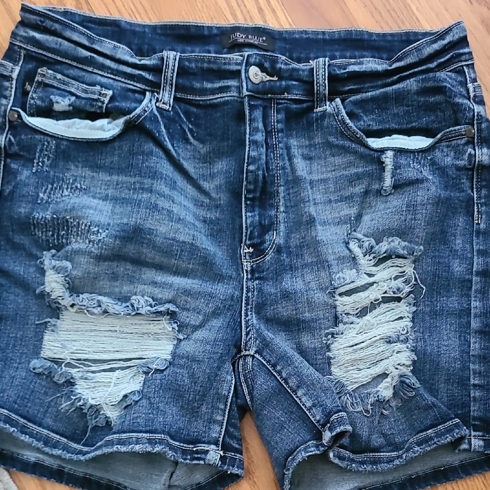 Judy Blue Ripped Blue Denim Shorts